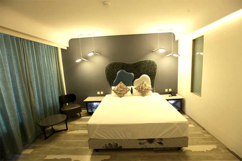 Deluxe Rooms - Hummingbird Hotel